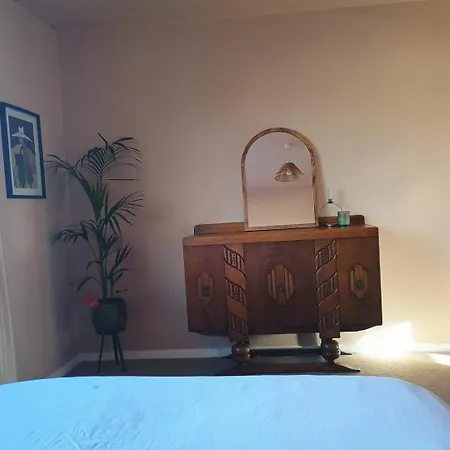 Apartamento Kimberley House | Stylish 2-bed Retreat *