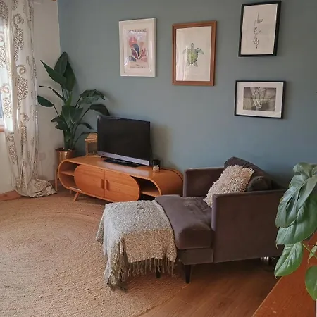 Daire Kimberley House | Stylish 2-bed Retreat Bristol